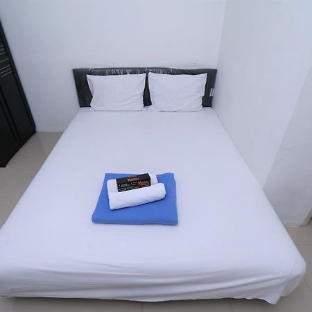 Kamar Keluarga Ungaran Hotel Jakarta Kültér fotó
