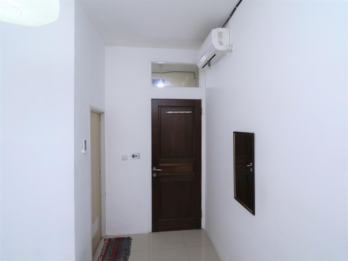 Kamar Keluarga Ungaran Hotel Jakarta Kültér fotó